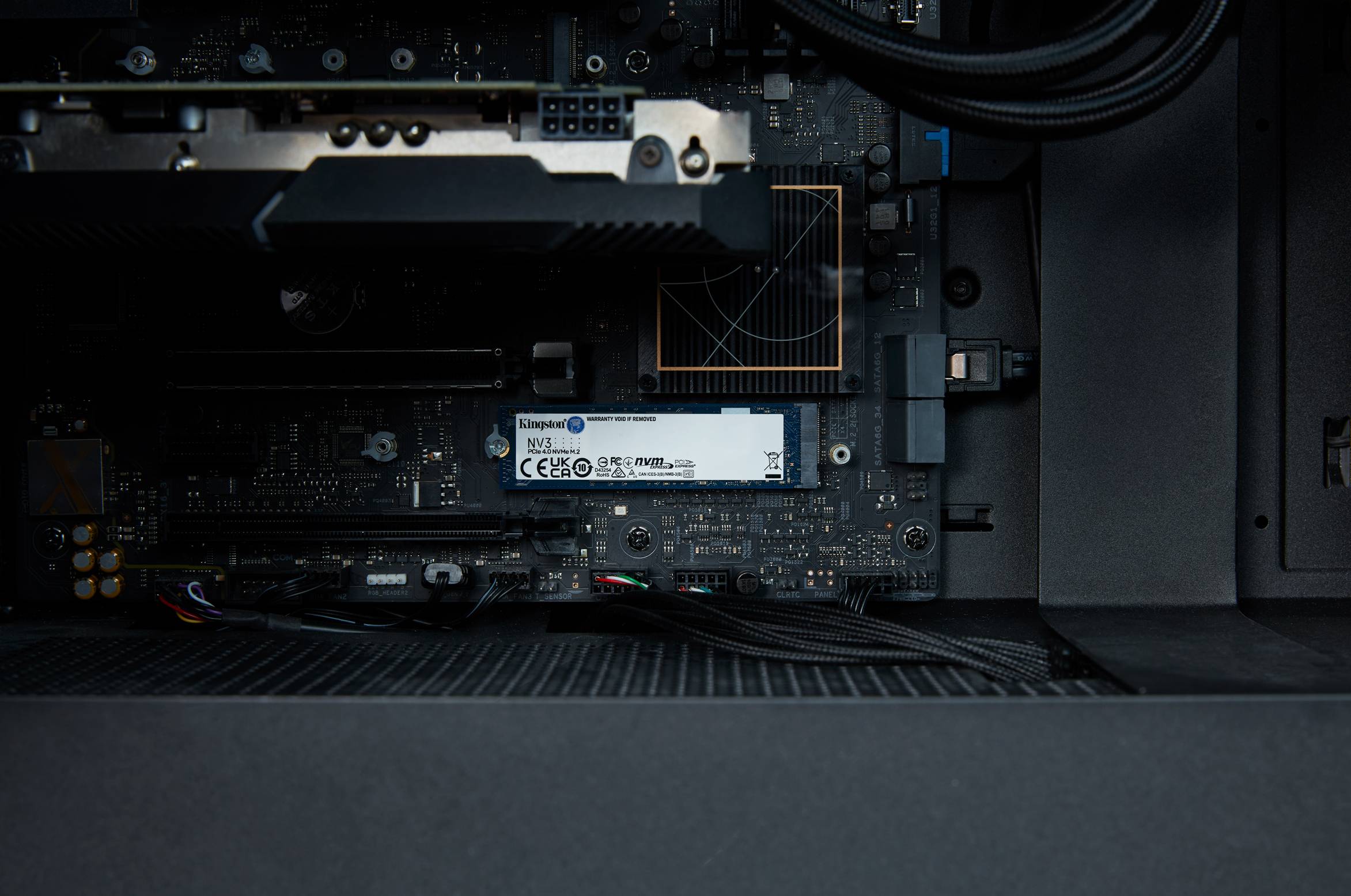 03_DISCO SSD NVME M.2 PCIE4.0 KINGSTON NV3 2TB 6000-5000
